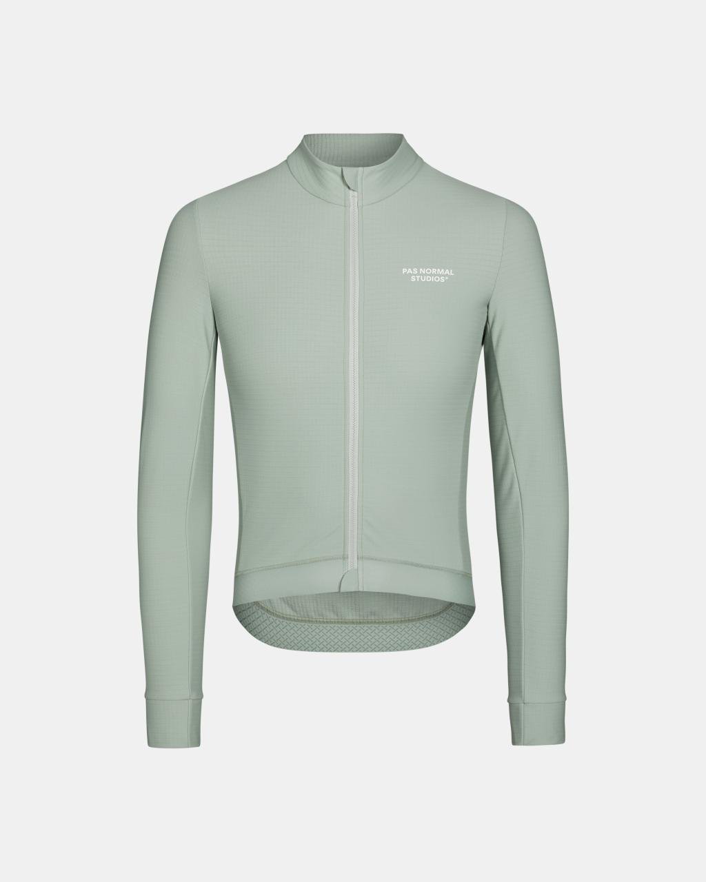 Maillot Largo Pas Normal Studios Essential en Celeste, producto plano sobre fondo #Color_Celeste