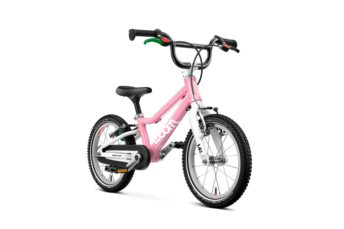 Bicicleta infantil WOOM GO 2 en Rosa polvo, perspectiva #Color_Rosa polvo