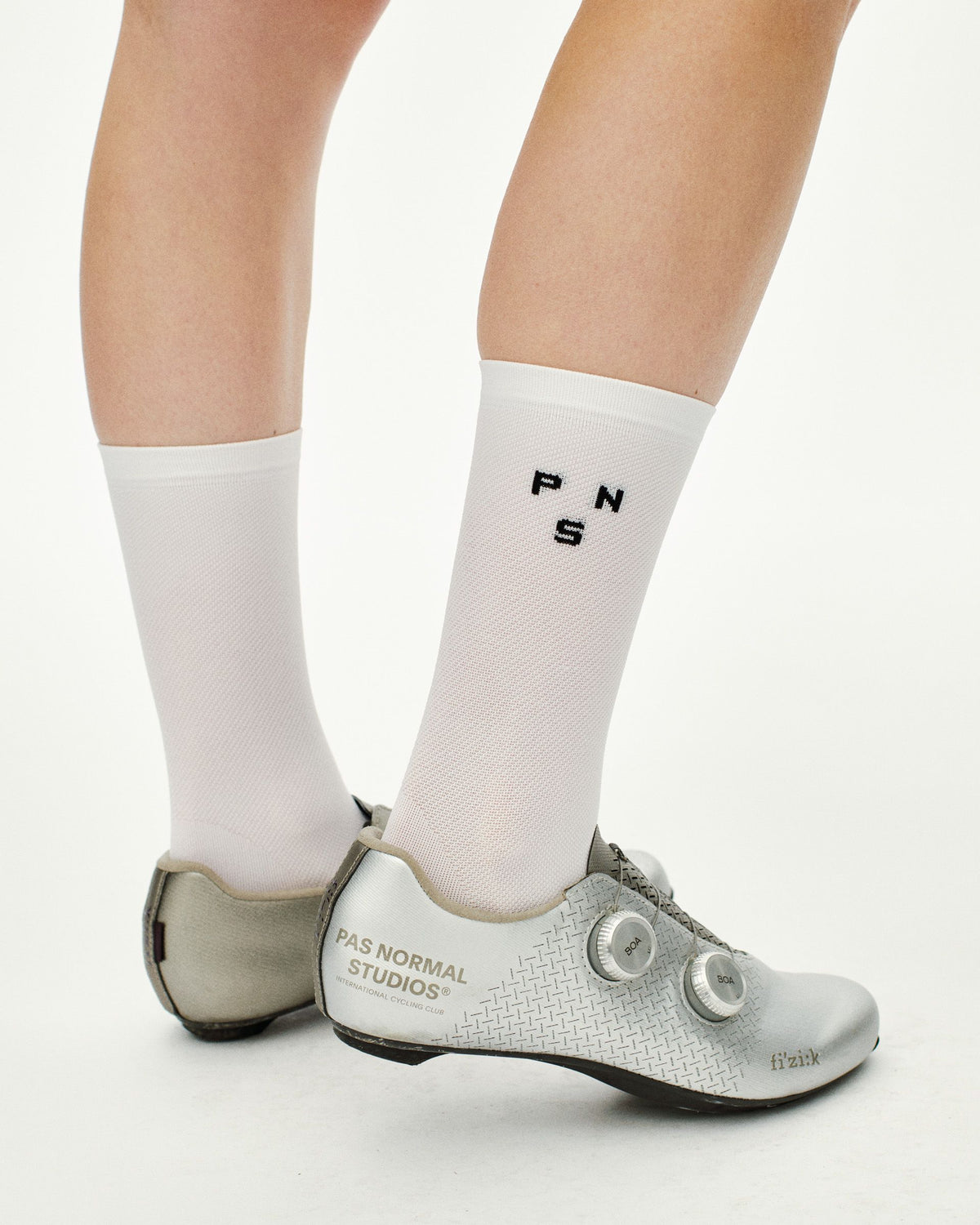 Lightweight Socks White en uso #Color_White