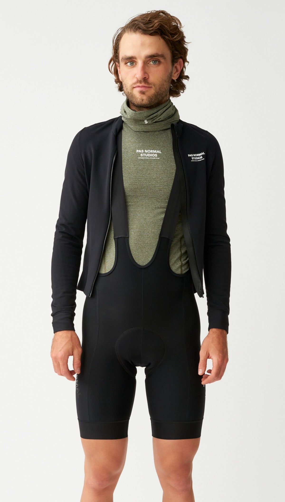 Maillot largo térmico Pas Normal Studios Mechanism Thermal en Black, sobre el ciclista #Color_Black