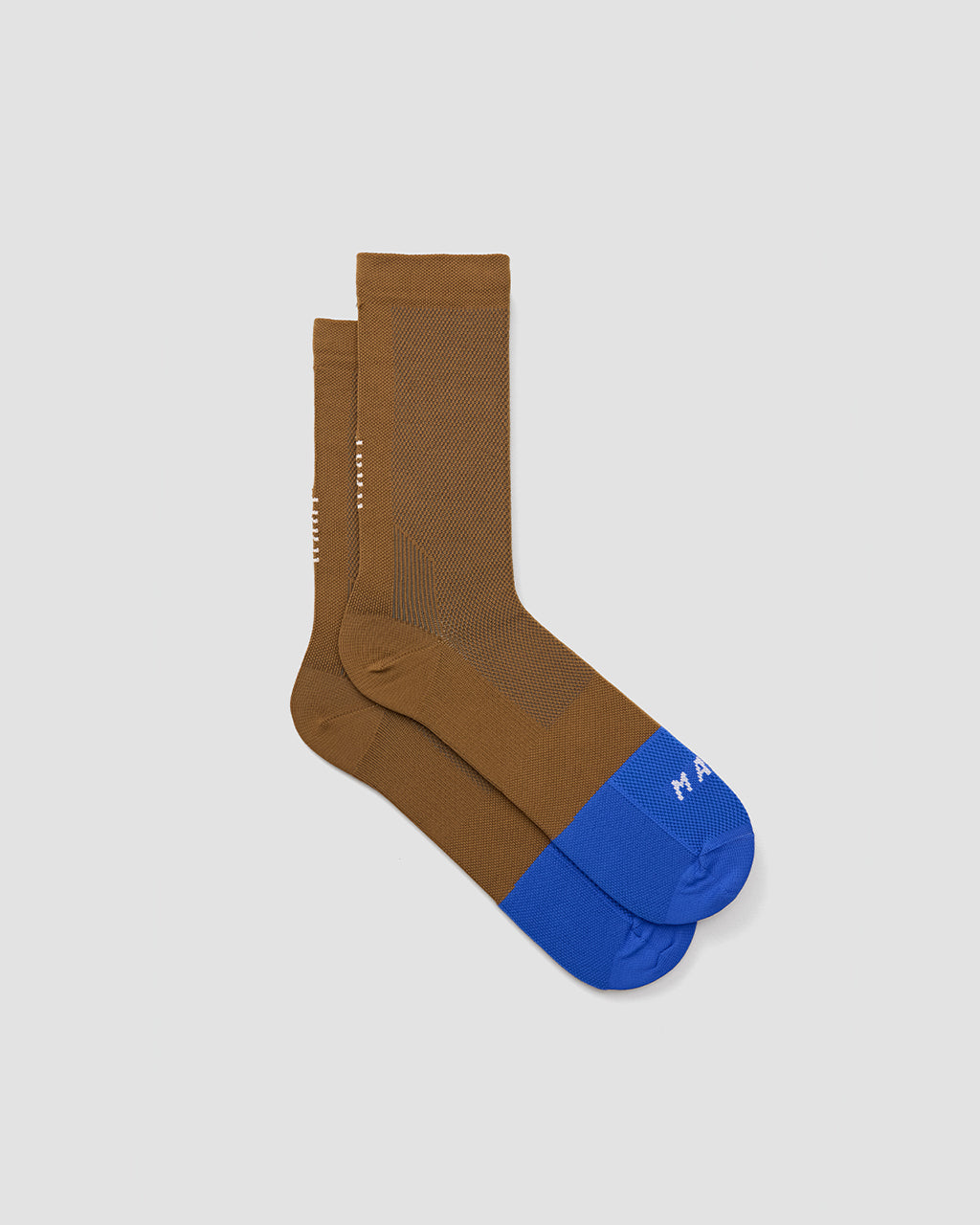 Calcetines Maap Division Sock · Otter · Producto sobre fondo claro #Color_Otter