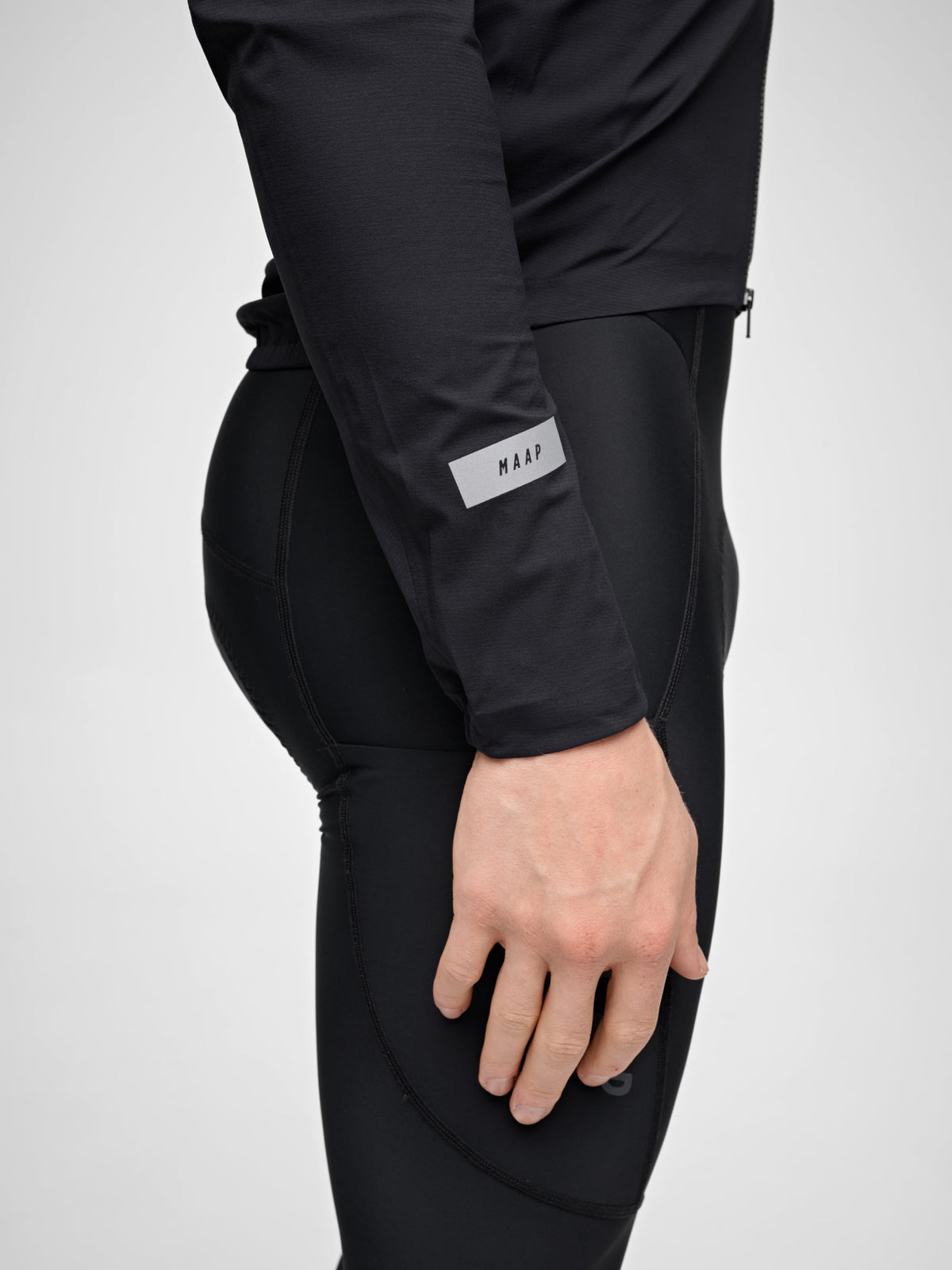 Chaqueta MAAP Atmos Jacket en Black, vista de detalle #Color_Black