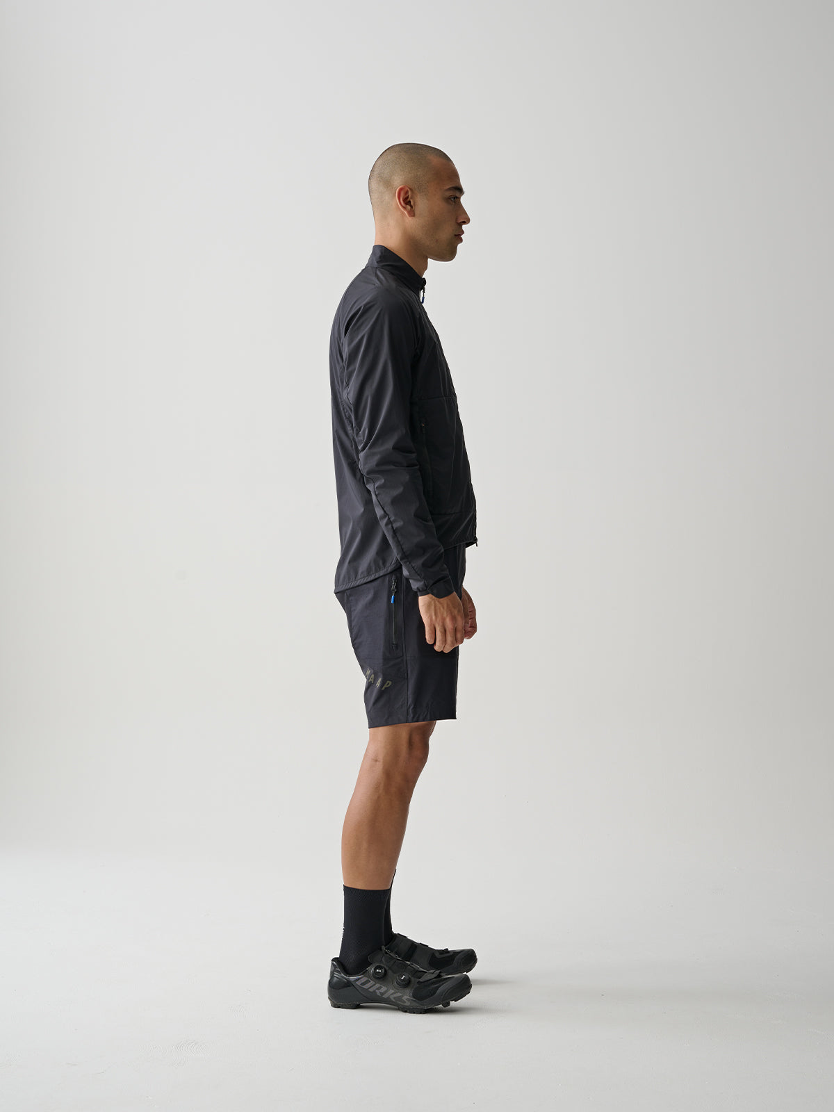 Cortavientos MAAP Alt Road Wind Jacket en Black, vista alternativa #Color_Black