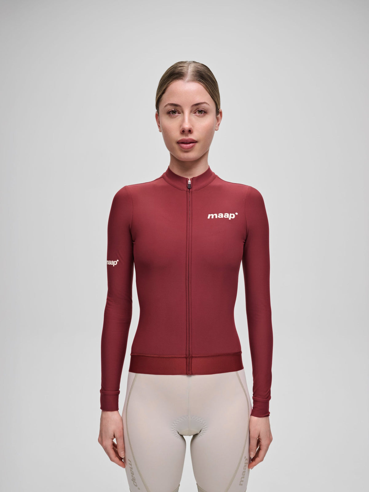 Maillot Largo Mujer Maap Training Thermal LS Jersey 2.0 en Pomegranate, modelo, vista 1 #Color_Pomegranate