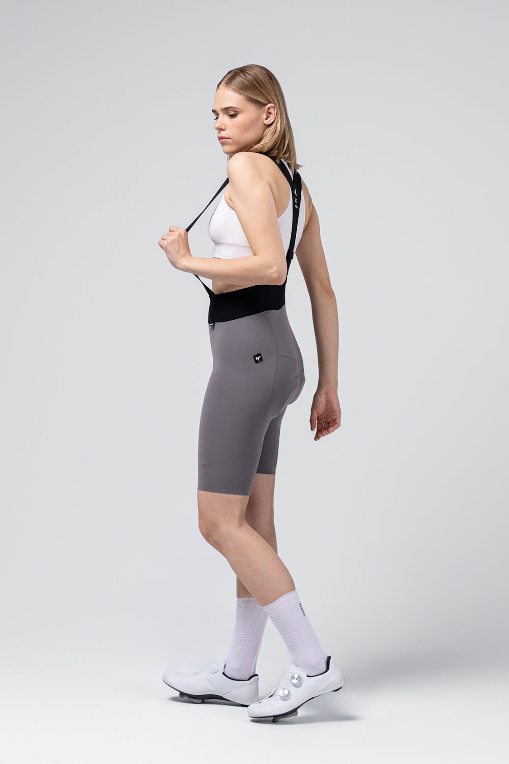 Culotte Corto Mujer Gobik X en Kettle, detalle de la pernera y el logotipo #Color_Kettle