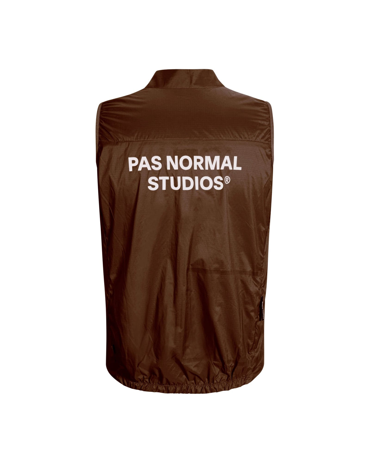 Chaleco PNS Essential Insulated en Light Brown, vista trasera #Color_Light Brown