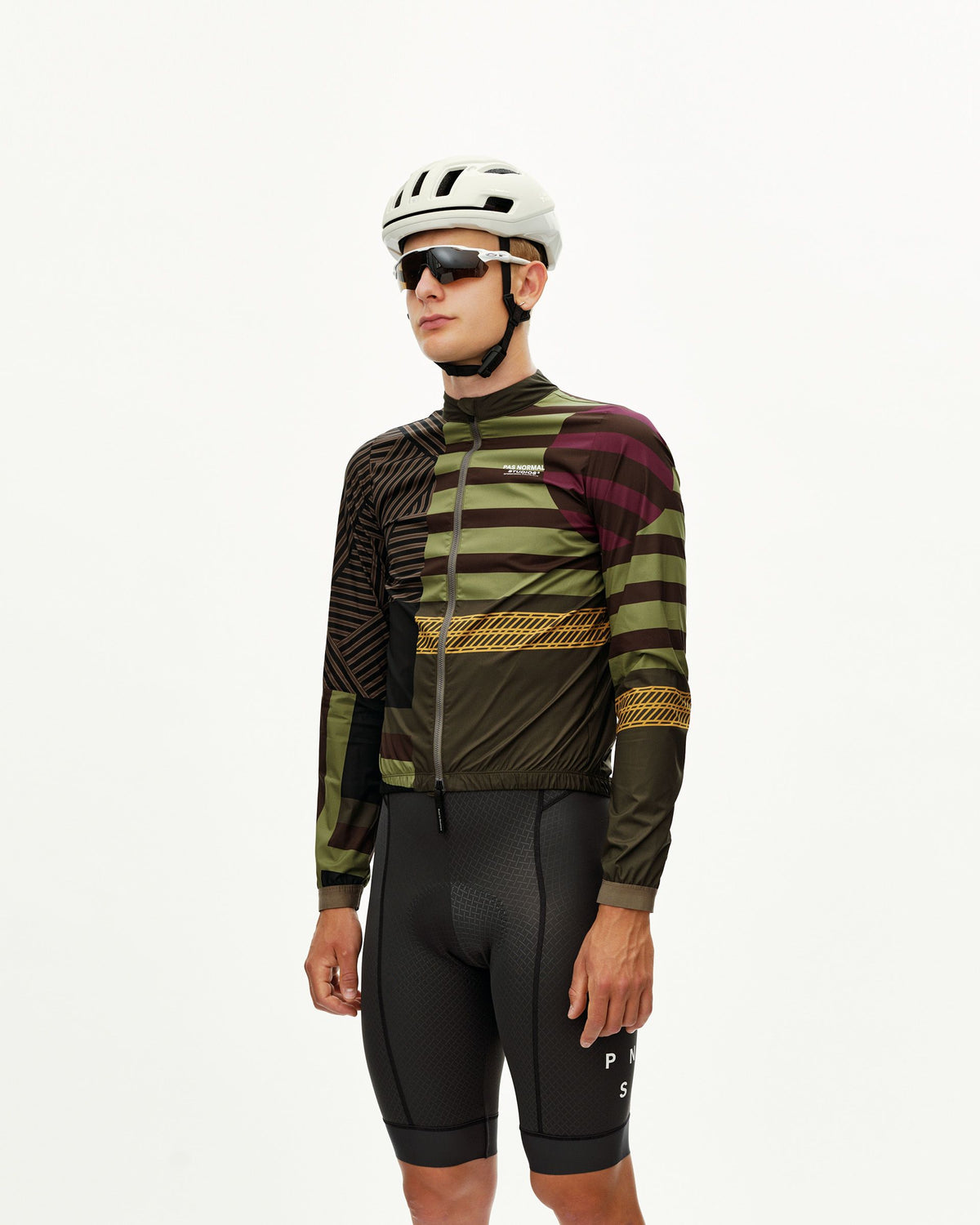 Chaqueta Pas Normal Studios Mechanism Stow Away AOP International Green, vista 2 #Color_AOP International Green