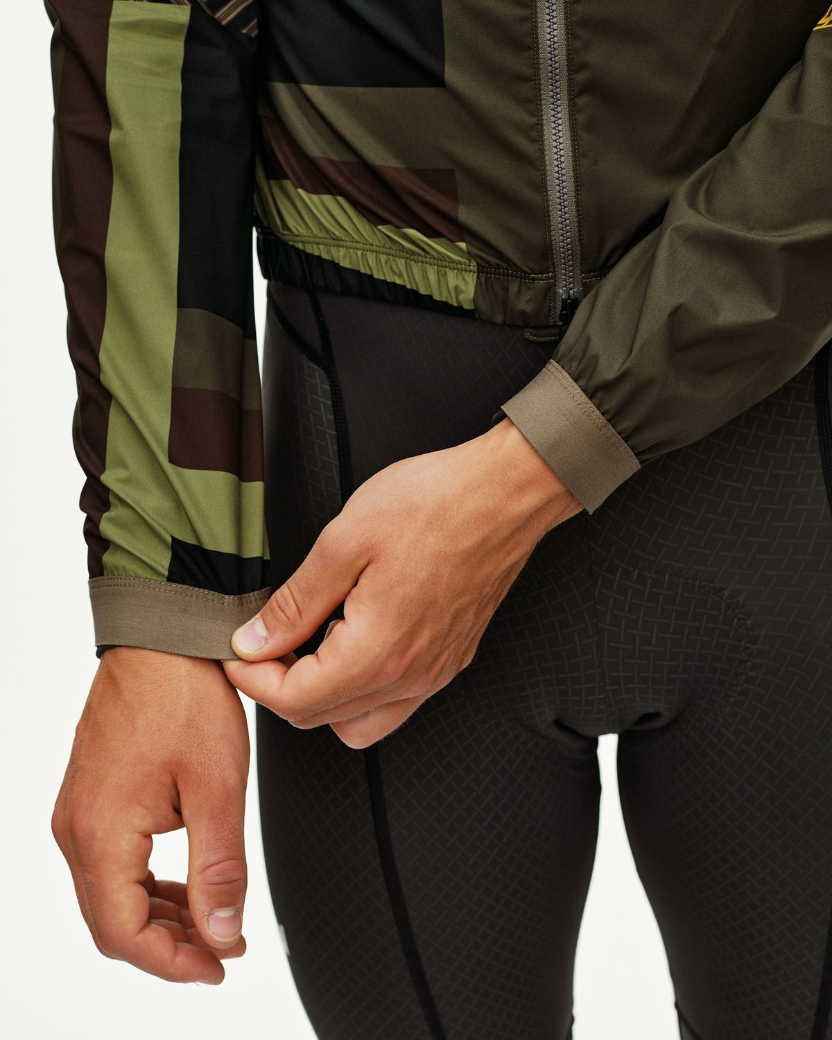 Chaqueta Pas Normal Studios Mechanism Stow Away AOP International Green, vista 11 #Color_AOP International Green
