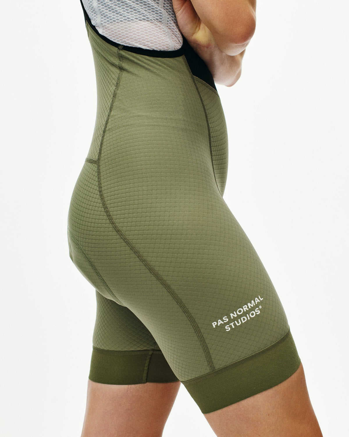 Culotte Corto Mujer PNS Essential en Light Olive, detalle #Color_Light Olive