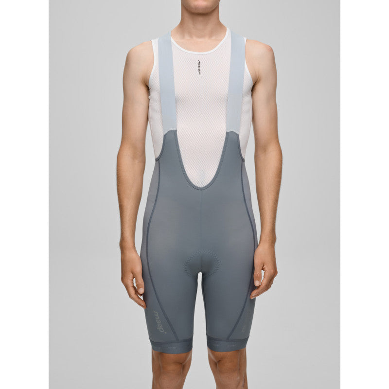 Culotte Corto Maap Training Bib 3.0 en Cobblestone, modelo, vista frontal #Color_Cobblestone