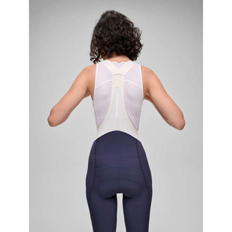 Culotte Largo Mujer Maap Team Bib Evo Cargo Tights en Deep Navy, modelo, vista trasera #Color_Deep Navy
