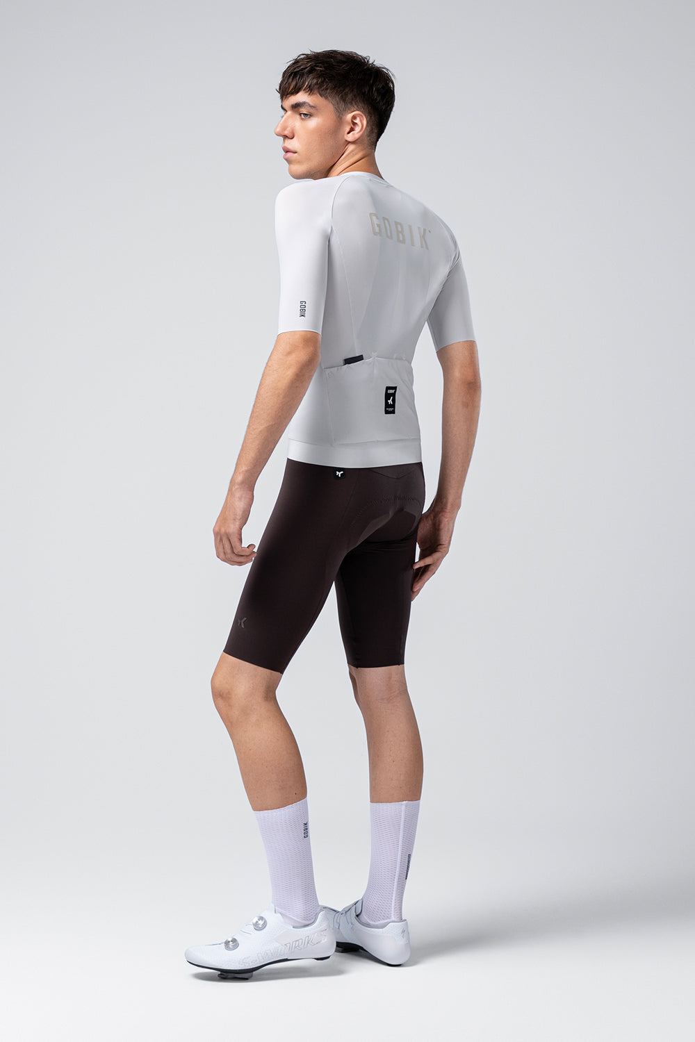Maillot Gobik CX Solid en Empire, vista trasera sobre modelo #Color_Empire