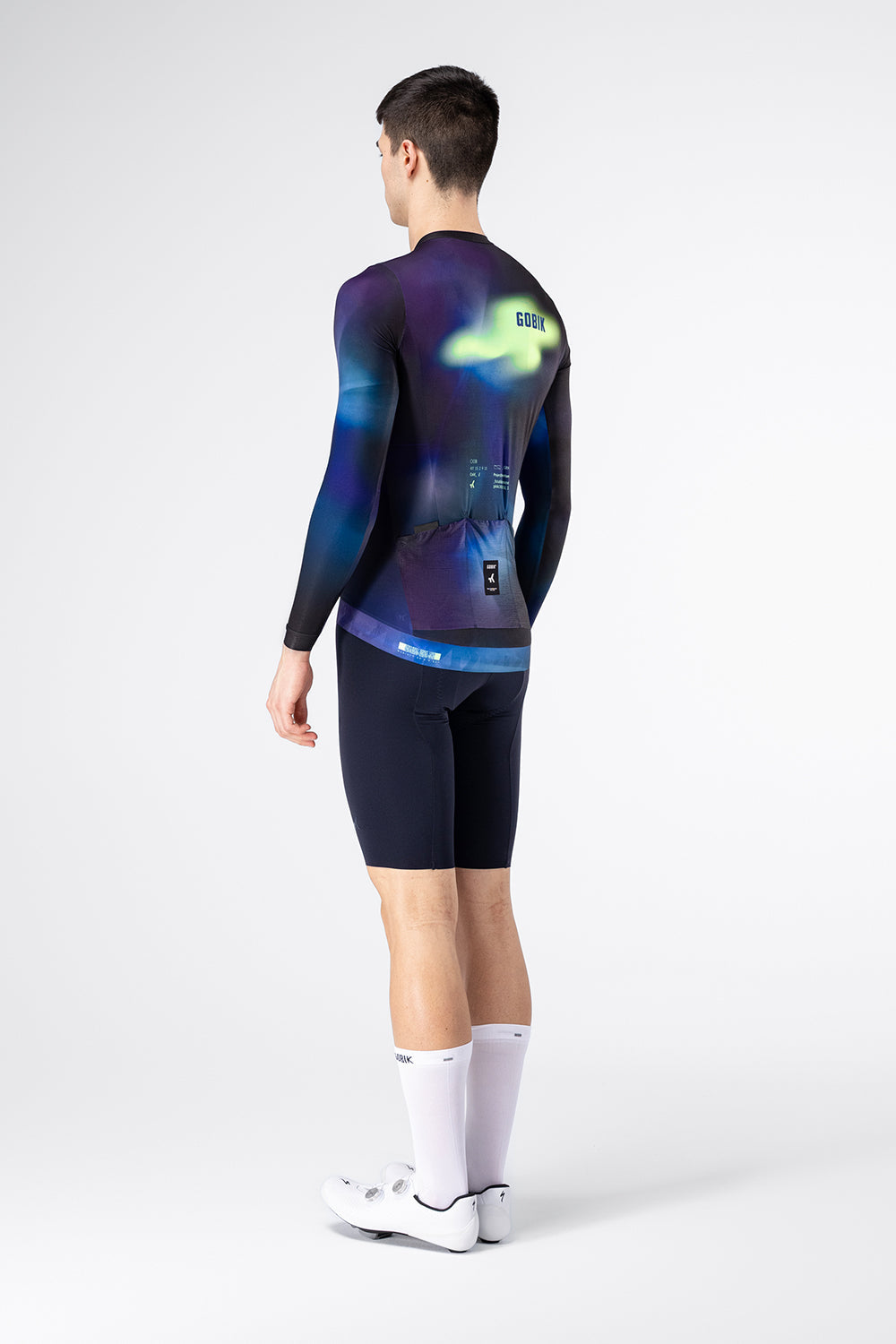 Maillot Gobik Vanquish en Majesty, vista trasera sobre modelo #Color_Majesty