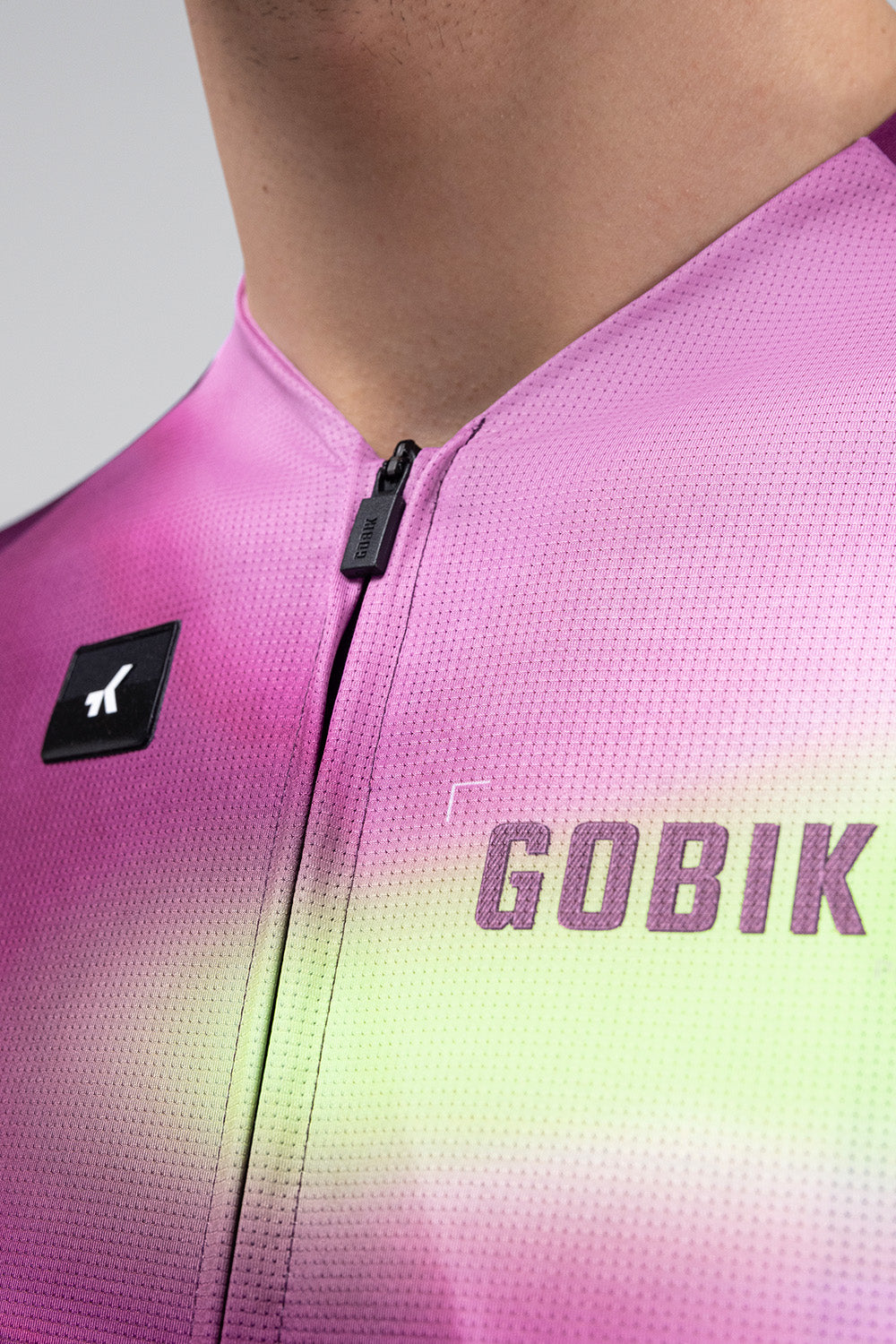 Maillot Gobik CX Pro 4.0 en Violet, detalle del cuello y la cremallera #Color_Violet