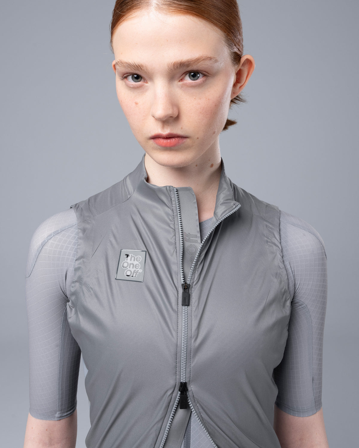 #Color_FUTURE GRAY
