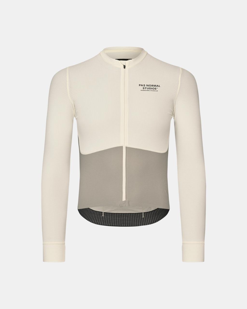 #Color_Off White / Light Grey