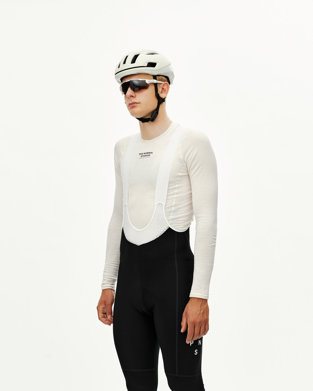 Culotte largo Pas Normal Studios Mechanism Thermal en Black, llevado por el modelo, vista frontal #Color_Black