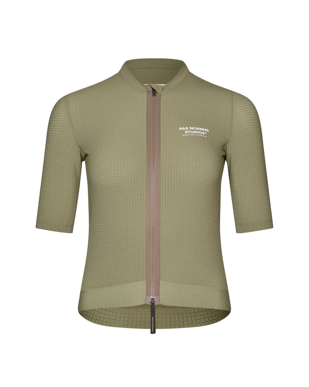 Maillot corto de mujer Pas Normal Studios Escapism en Light Olive, vista frontal #Color_Light Olive