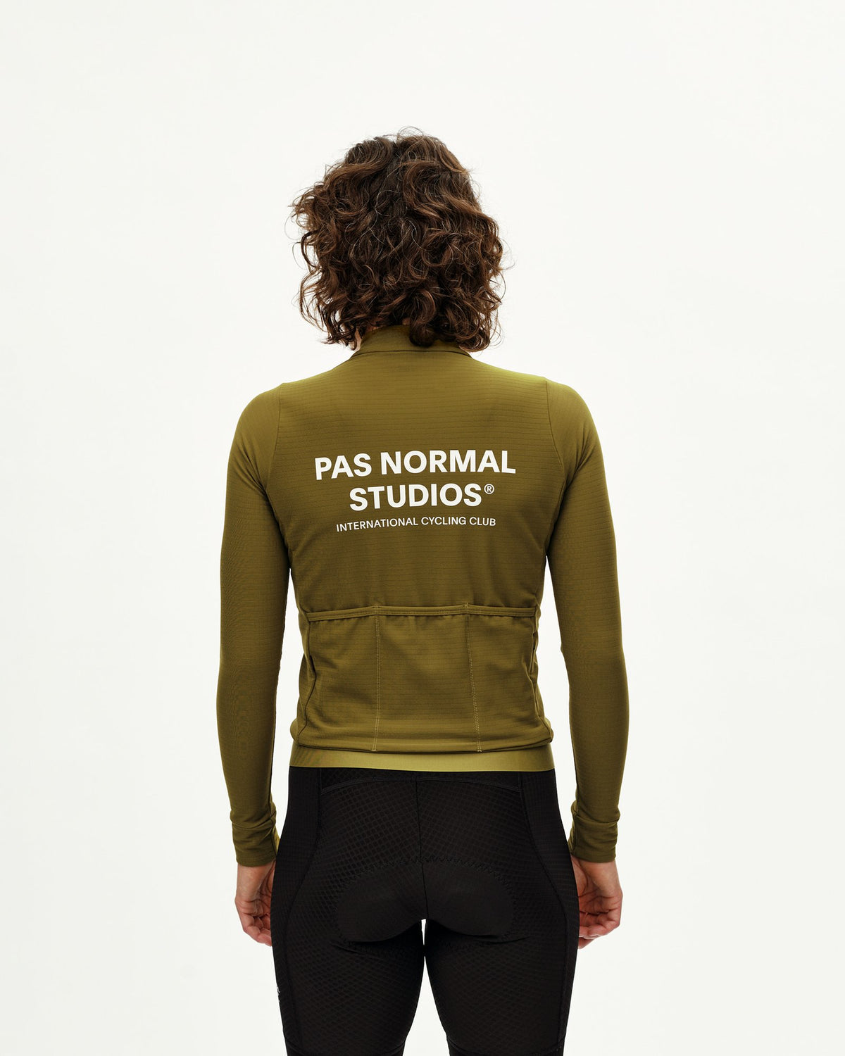 Maillot largo mujer Pas Normal Studios Essential en Khaki Green, foto de modelo trasera #Color_Khaki Green