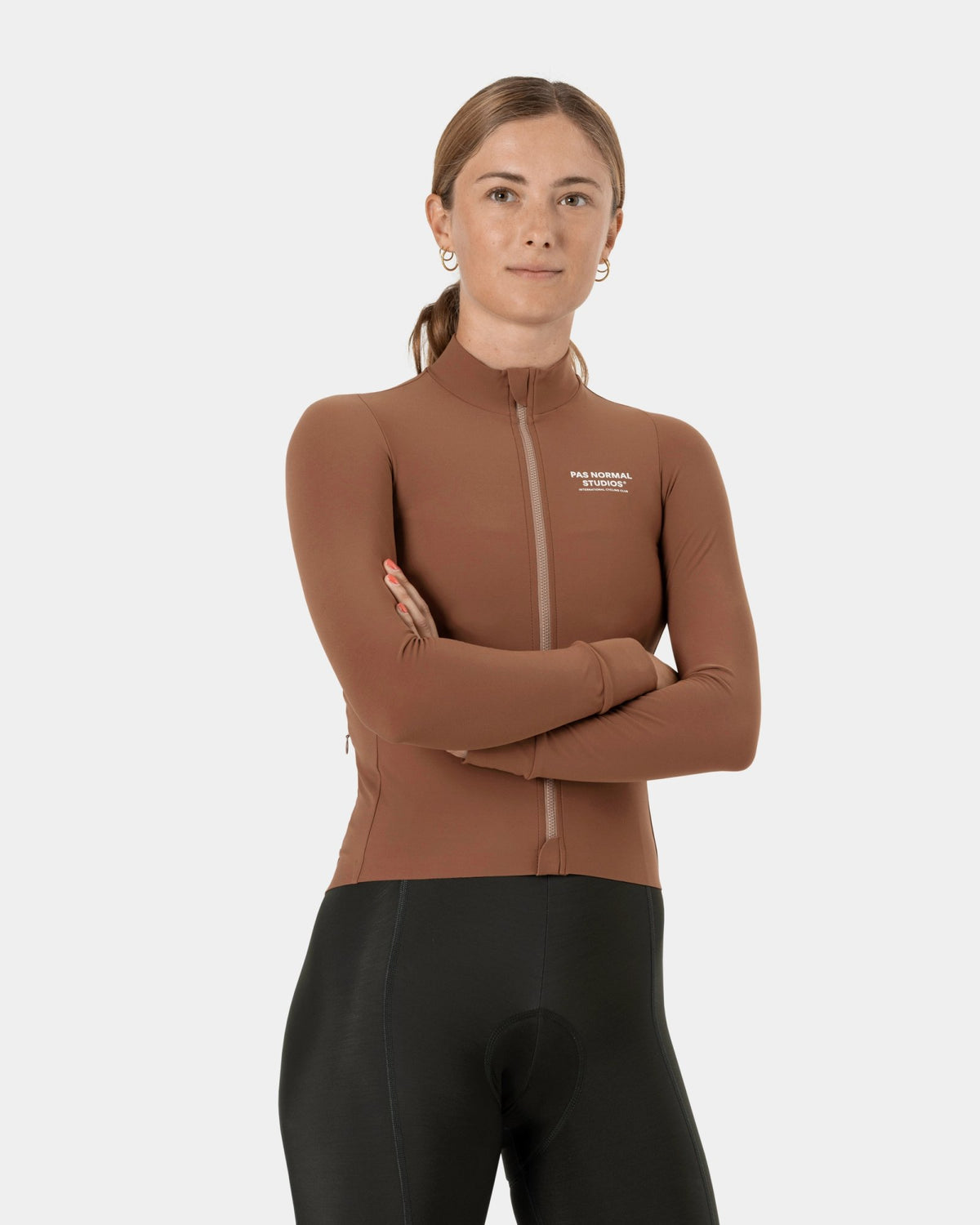 Maillot Largo Mujer Pas Normal Studios Mechanism en Hazel, sobre ciclista #Color_Hazel