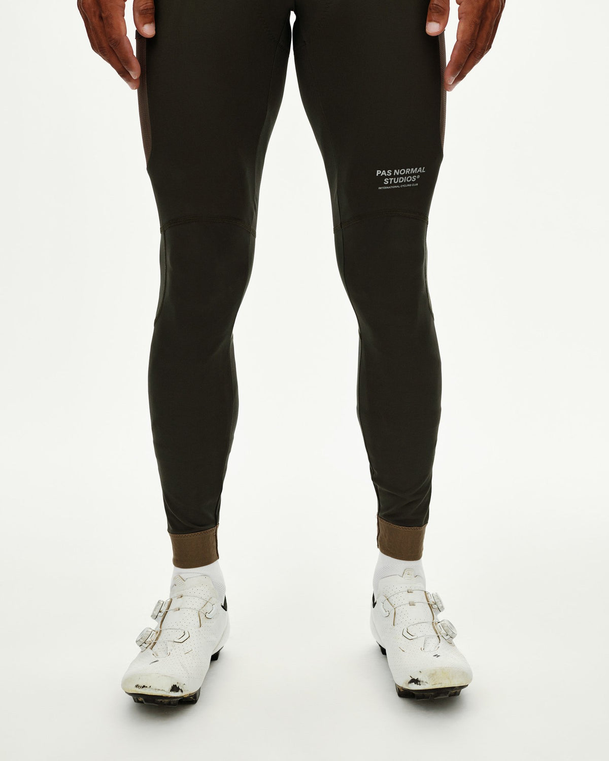 Culotte Pas Normal Studios Escapism Cargo en Dark Olive, vista de detalle #Color_Dark Olive