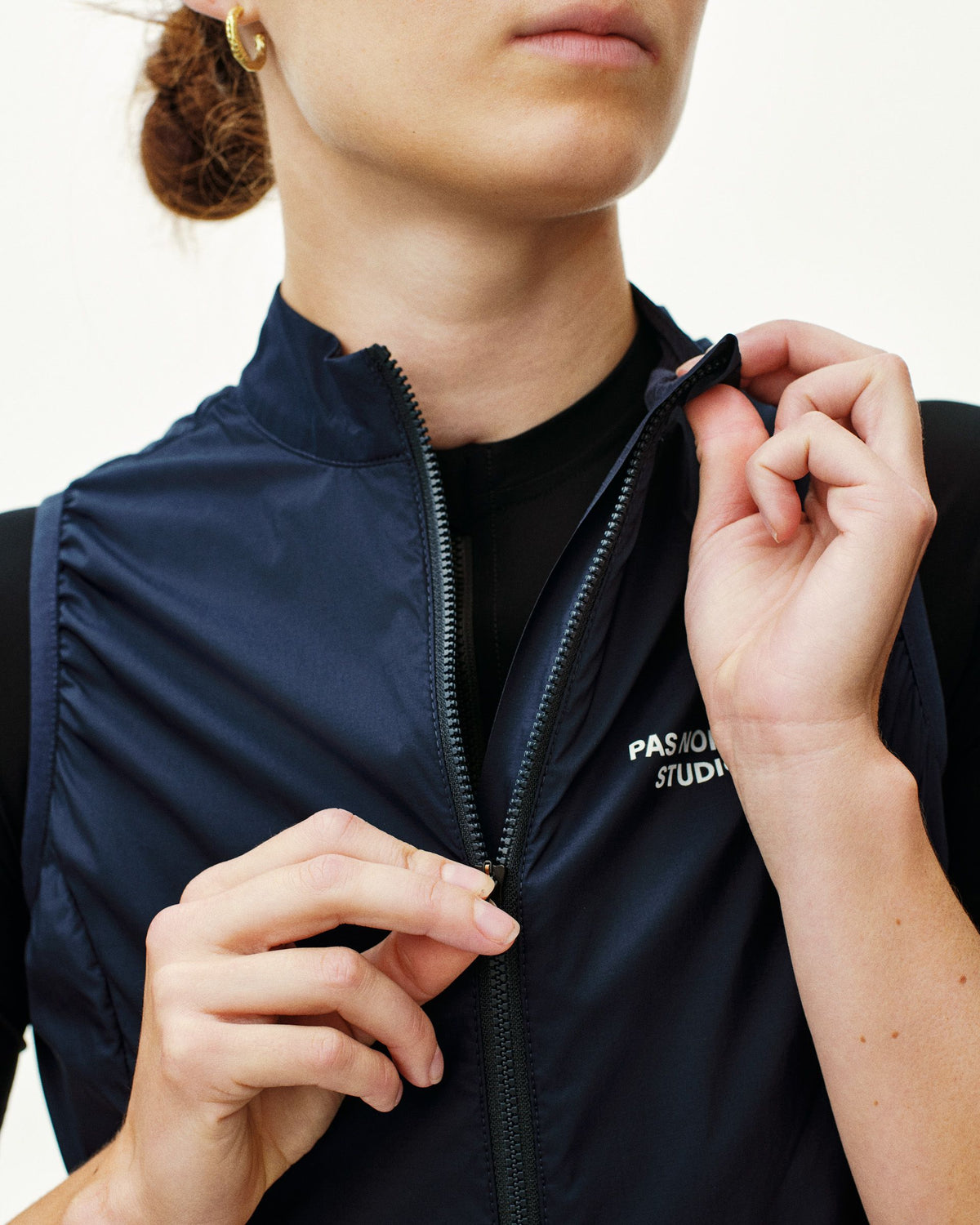 Chaleco Essential Insulated mujer Navy, ajuste frontal #Color_Navy