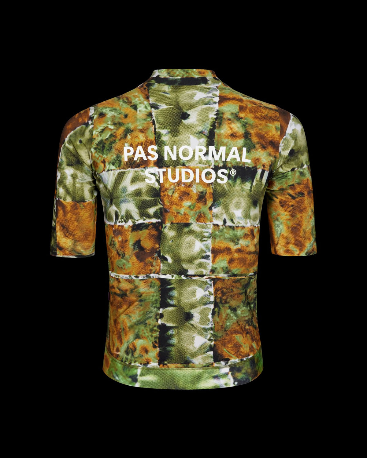 Maillot Corto Pas Normal Studios Essential en Kaleidoscope Green, producto plano, vista trasera sobre fondo #Color_Kaleidoscope Green