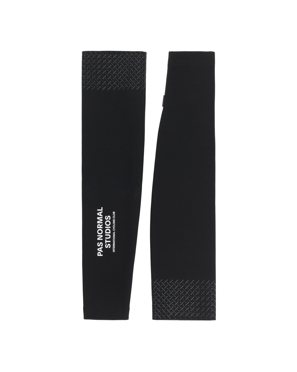 Logo Arm Warmers Black en vista plana #Color_Black