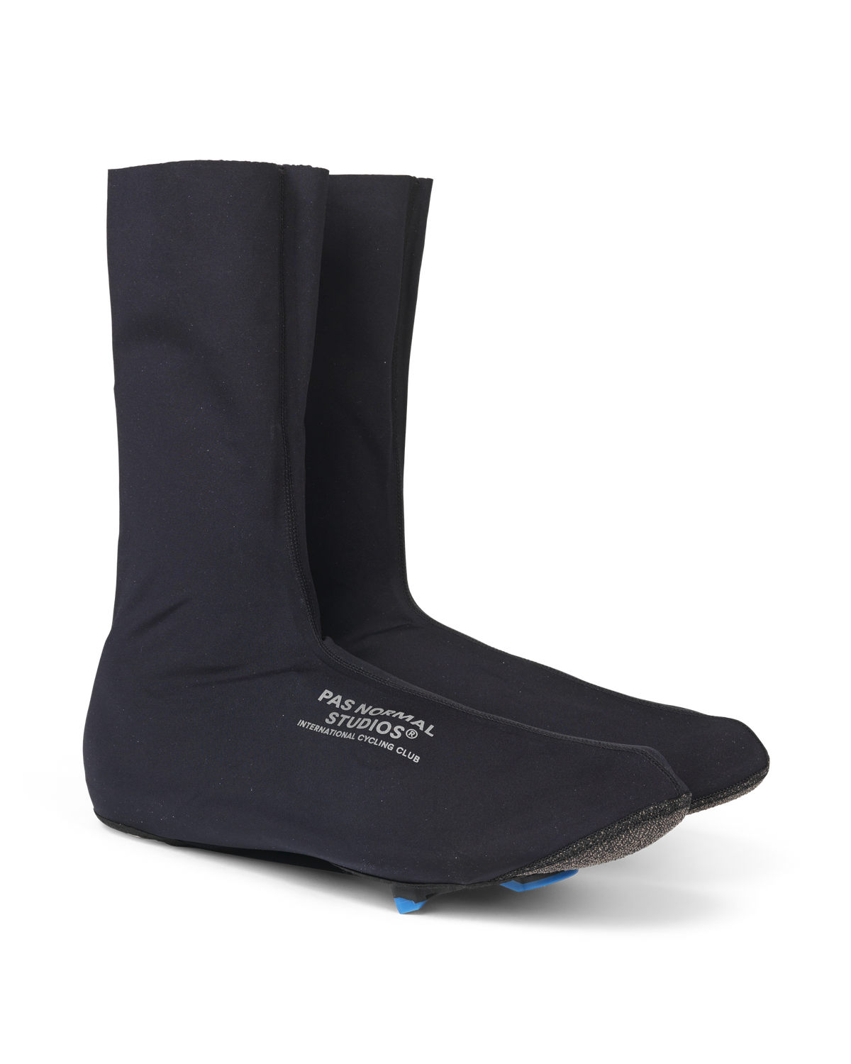 Black Logo Light overshoes, side view pair with textured sole and white branding #Color_Black