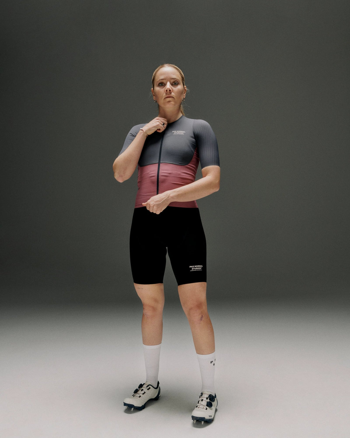 Maillot Mujer Pas Normal Studios Mechanism Pro en Dark Navy / Mauve, vista de detalle #Color_Dark Navy / Mauve