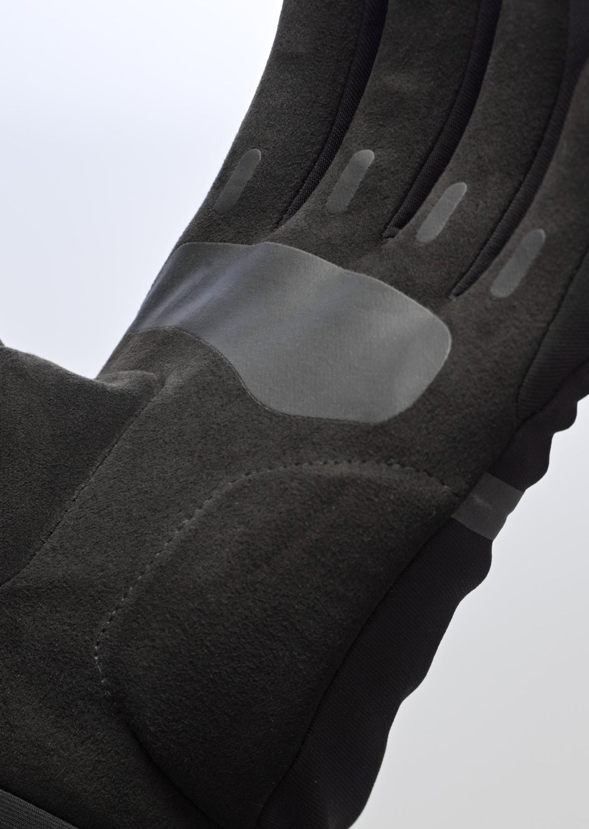 Apex Deep Winter Glove color Black (vista 3) - MAAP