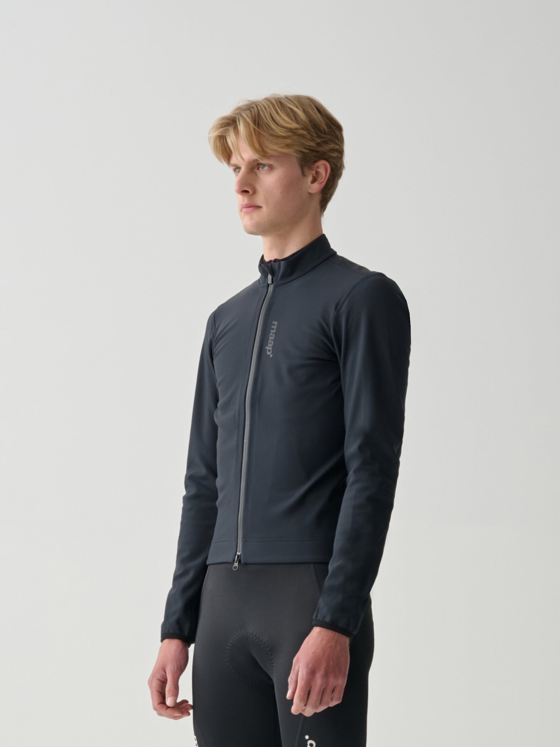 Training Winter Jacket color Black (vista 2) - MAAP