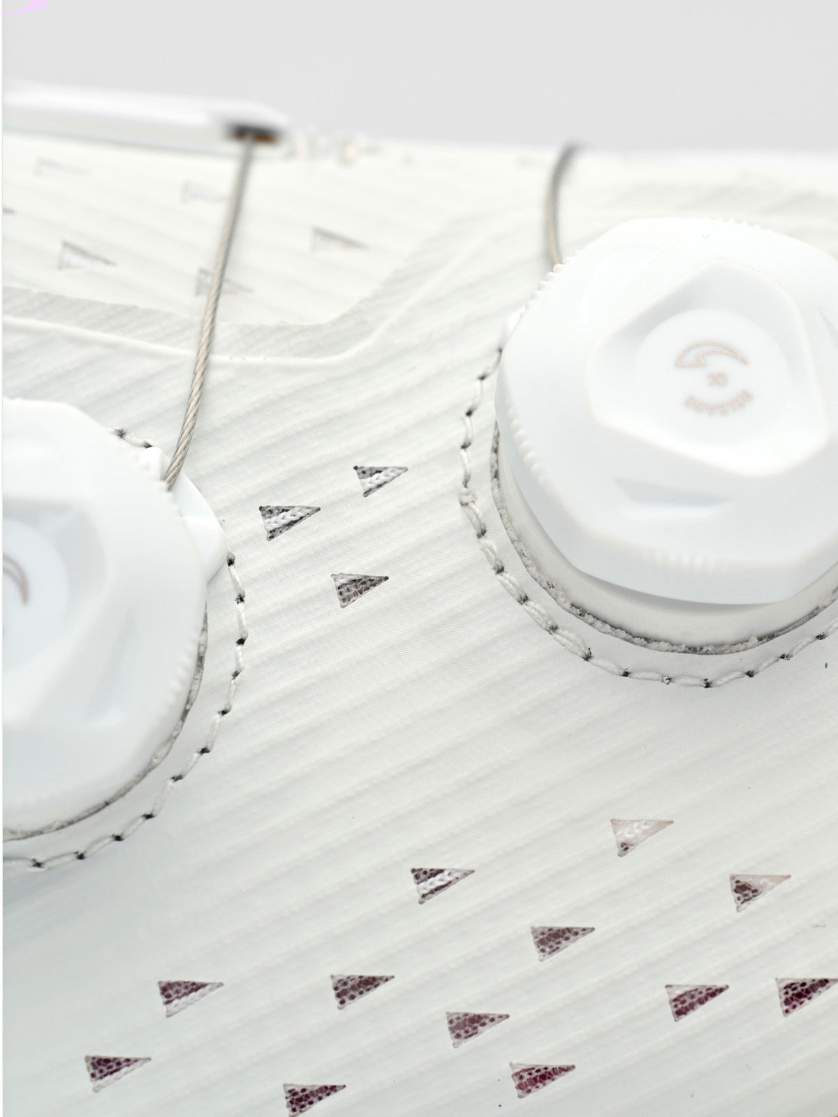 Zapatillas MAAP x QUOC M3 Pro en White, vista de detalle #Color_White