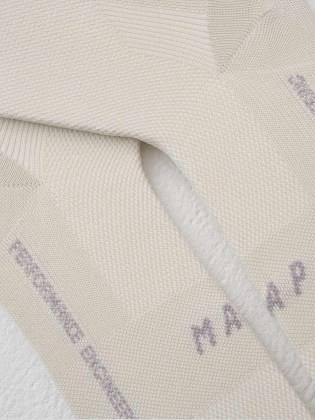 Calcetines MAAP Aerate Sock en Fog, detalle de la malla #Color_Fog