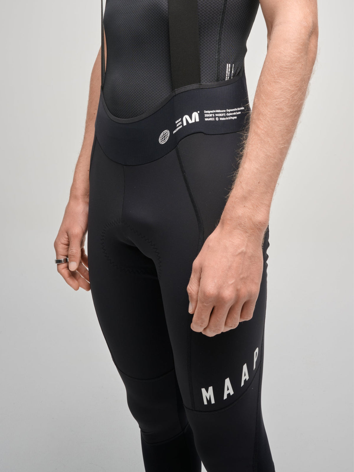 Culotte largo MAAP Apex Deep Winter Tight 2.0 en Black, vista trasera #Color_Black