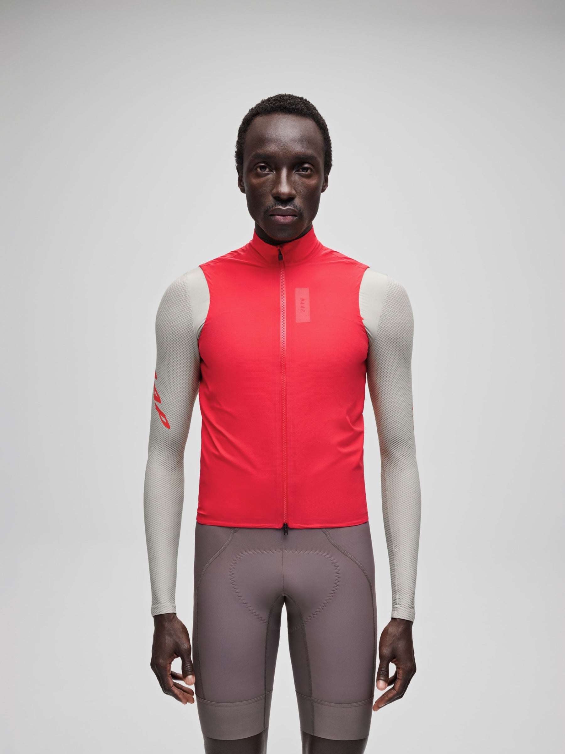 Chaleco MAAP Pro Atmos Vest en Carmine, imagen principal #Color_Carmine