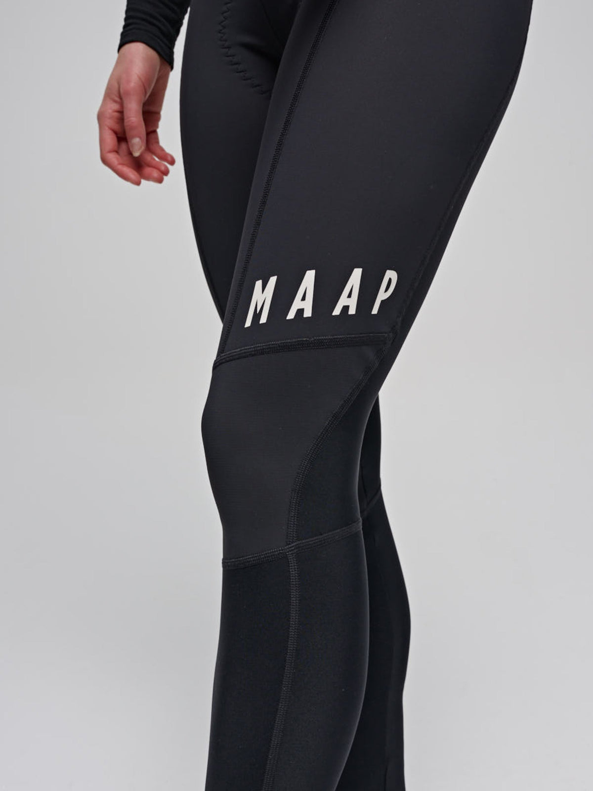 Culotte largo de mujer MAAP Apex Deep Winter Tight 2.0 en Black, vista trasera #Color_Black
