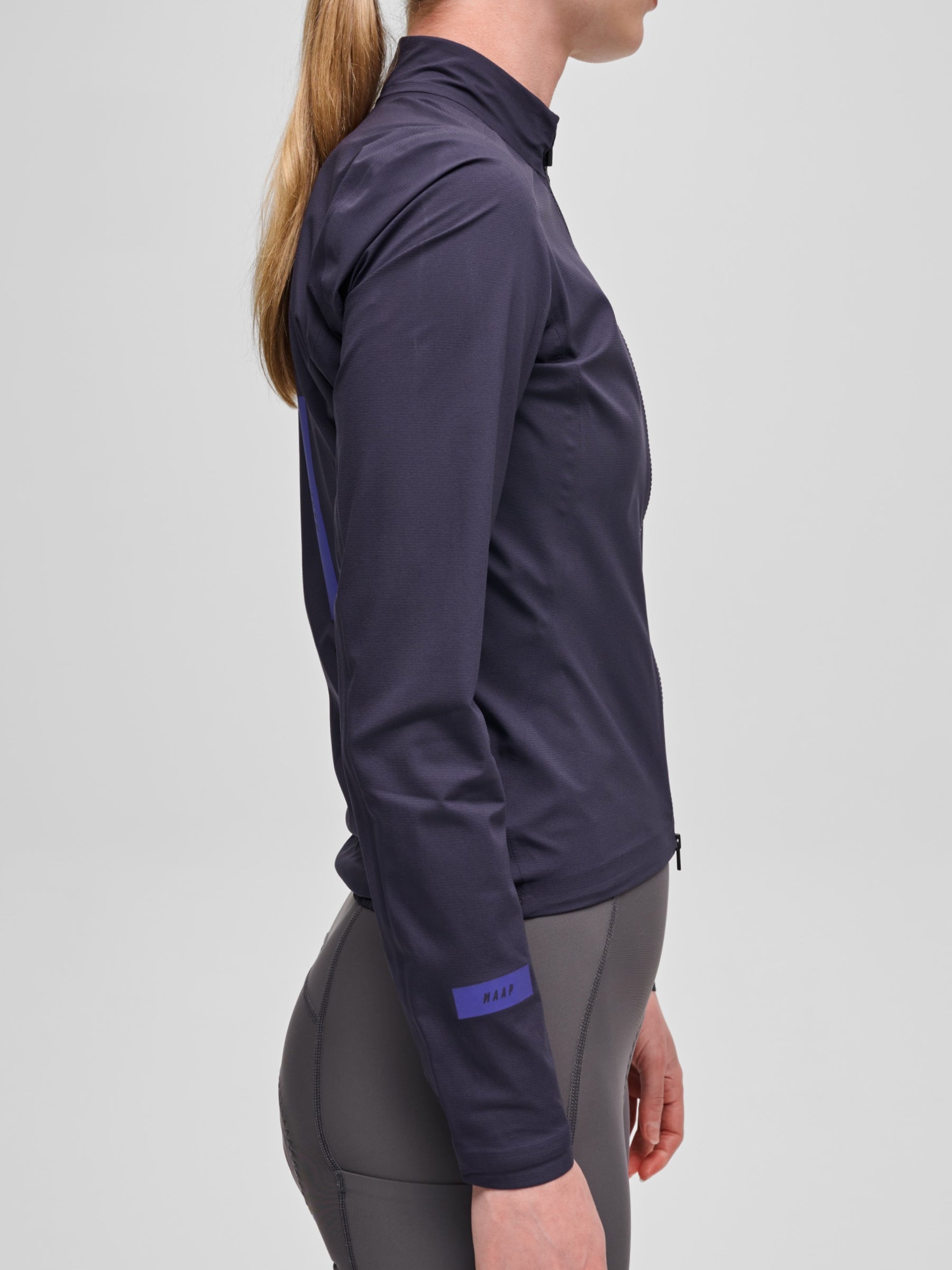 Chaqueta de mujer MAAP Pro Atmos Jacket en Deep Navy, vista alternativa #Color_Deep Navy
