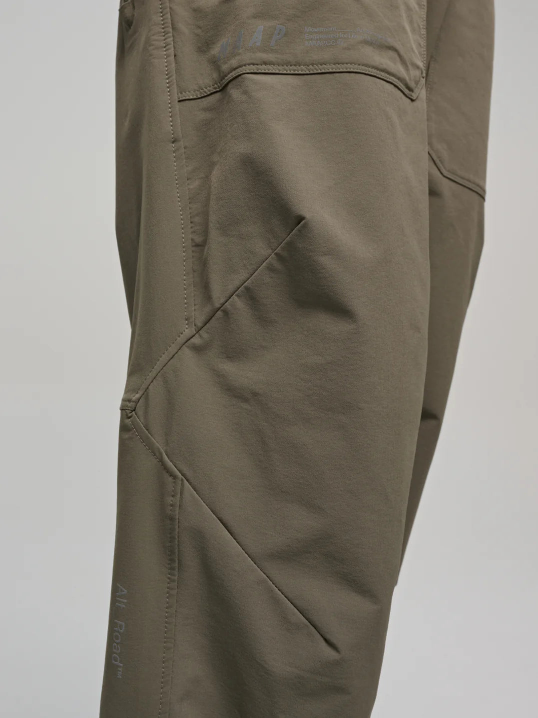 Pantalones Maap Alt Road Pant