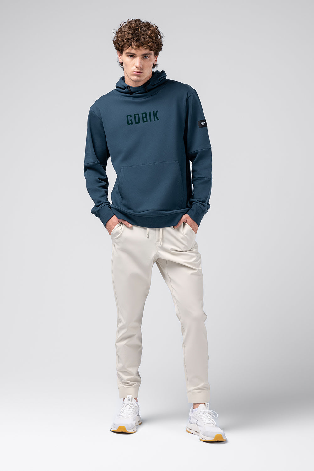 Sudadera con Capucha Gobik Trailblaze, Spellbound, foto 1 #Color_Azul marino