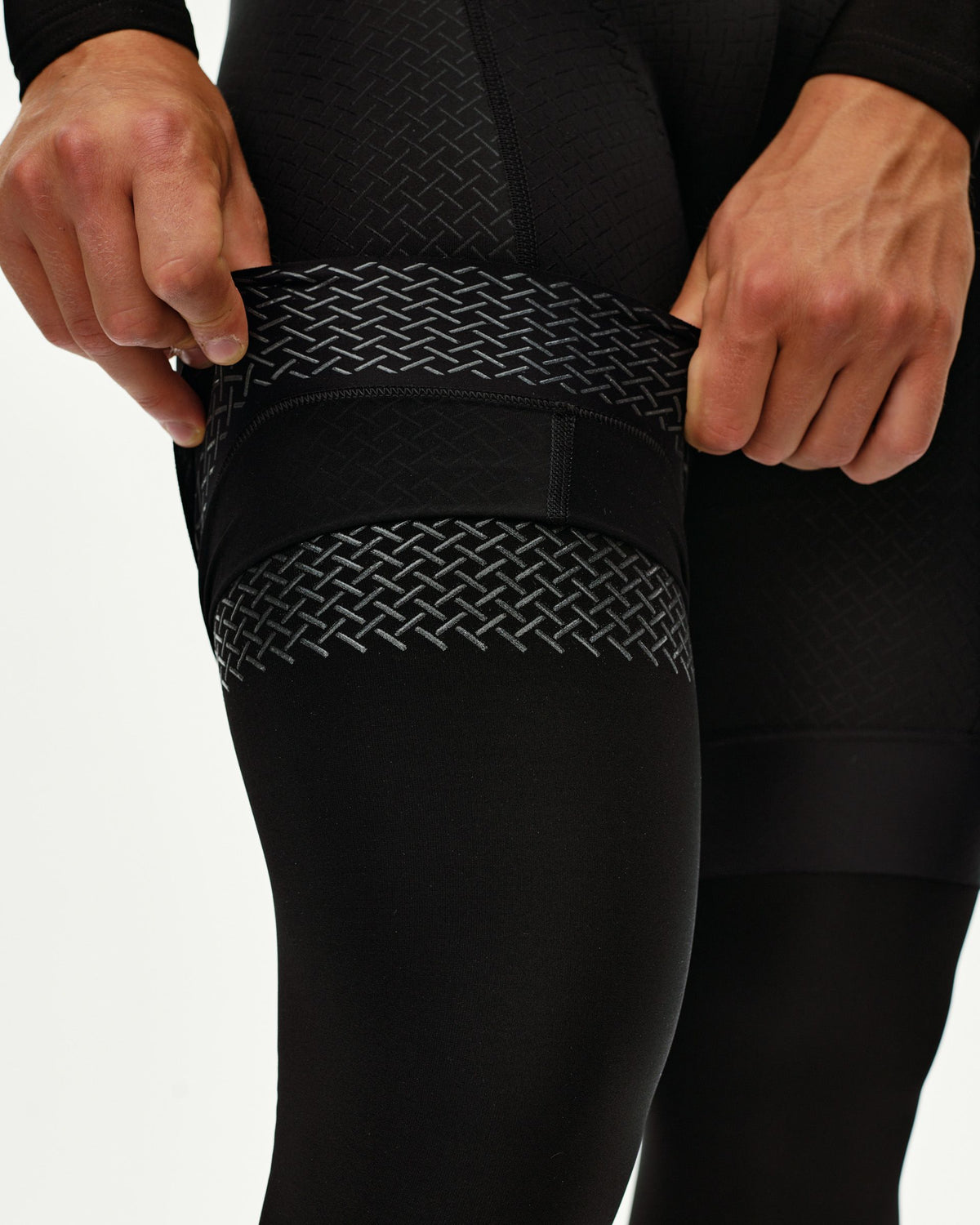 Logo Knee Warmers Black detalle superior #Color_Black