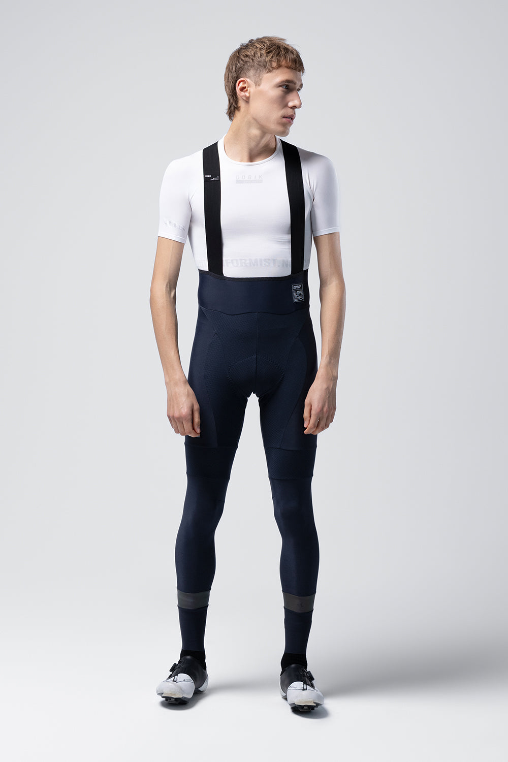 Culotte Largo Gobik Absolute 7.0 en Ultrablue, vista lateral sobre modelo #Color_Ultrablue