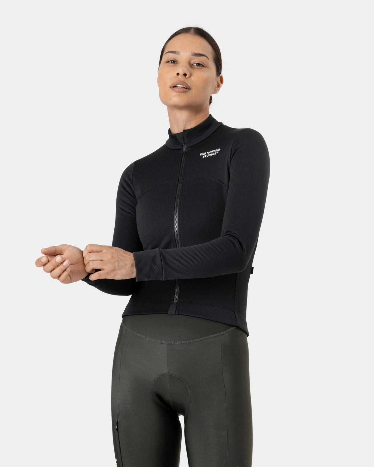 Maillot largo mujer Pas Normal Studios Essential Thermal en Black, foto de modelo frontal #Color_Black