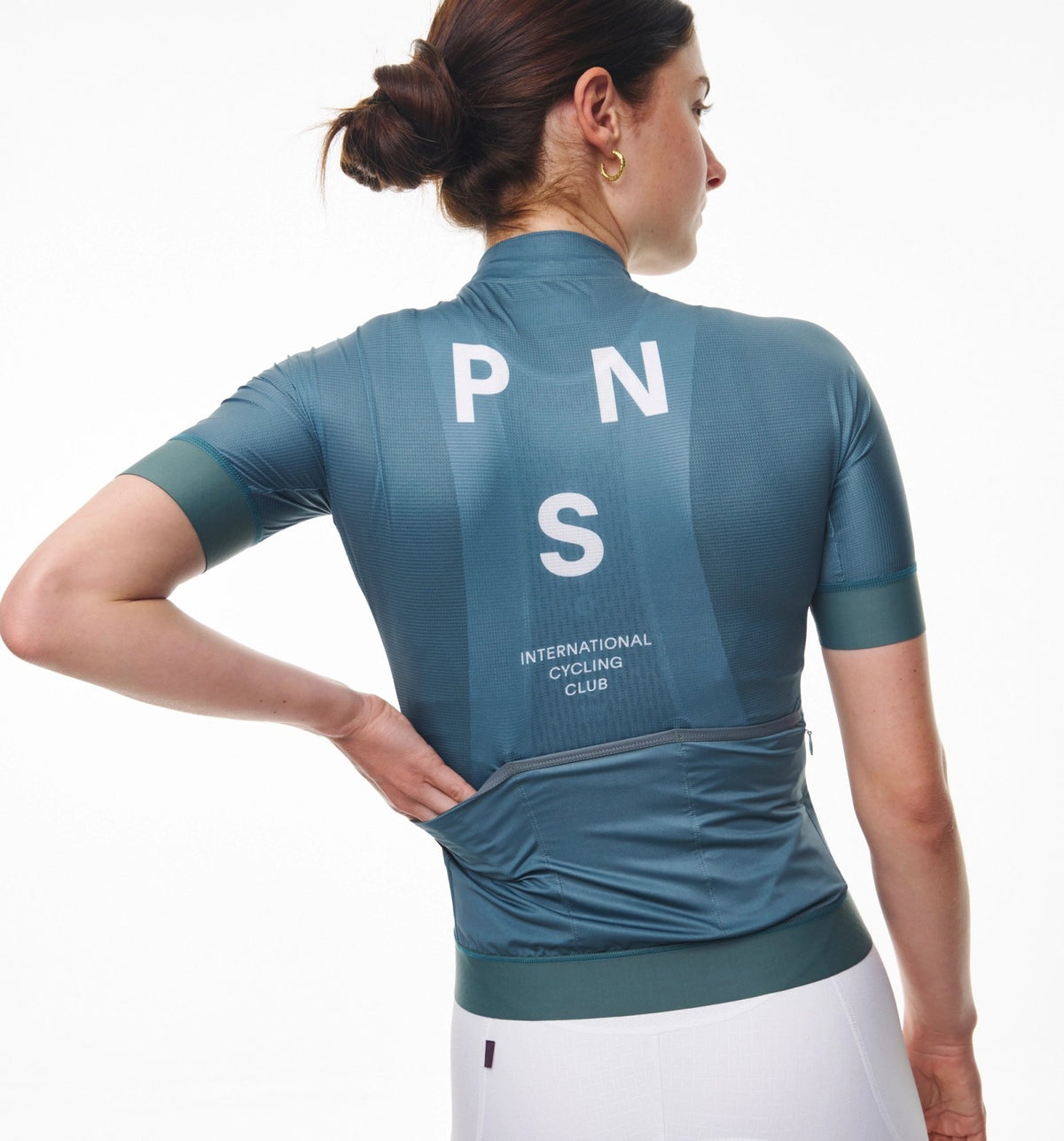 Maillot Corto Mujer Pas Normal Studios Mechanism en Dusty Teal, foto de modelo trasera #Color_Dusty Teal