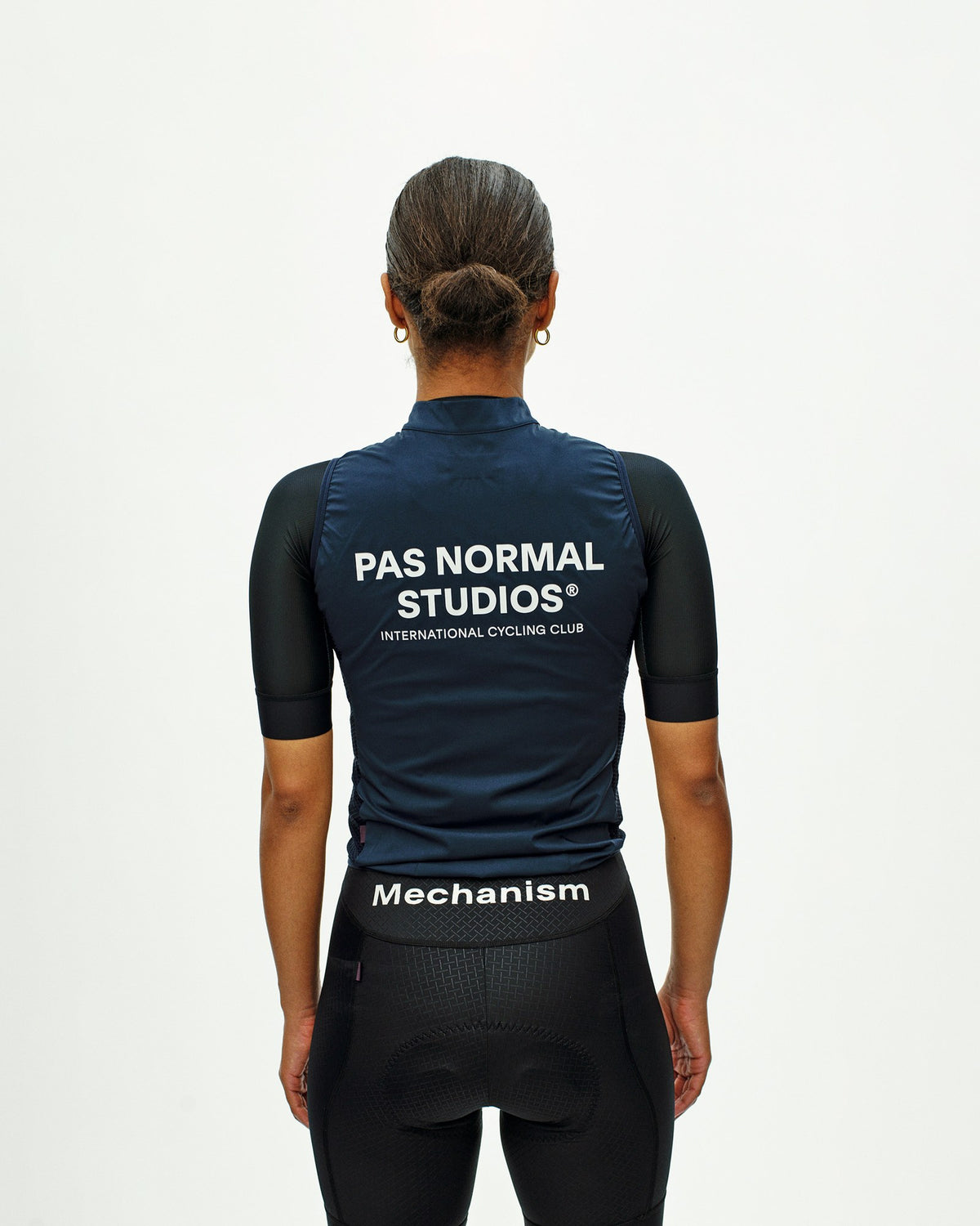 Chaleco Mujer Pas Normal Studios Mechanism Stow Away, detalle técnico, color Navy #Color_Navy