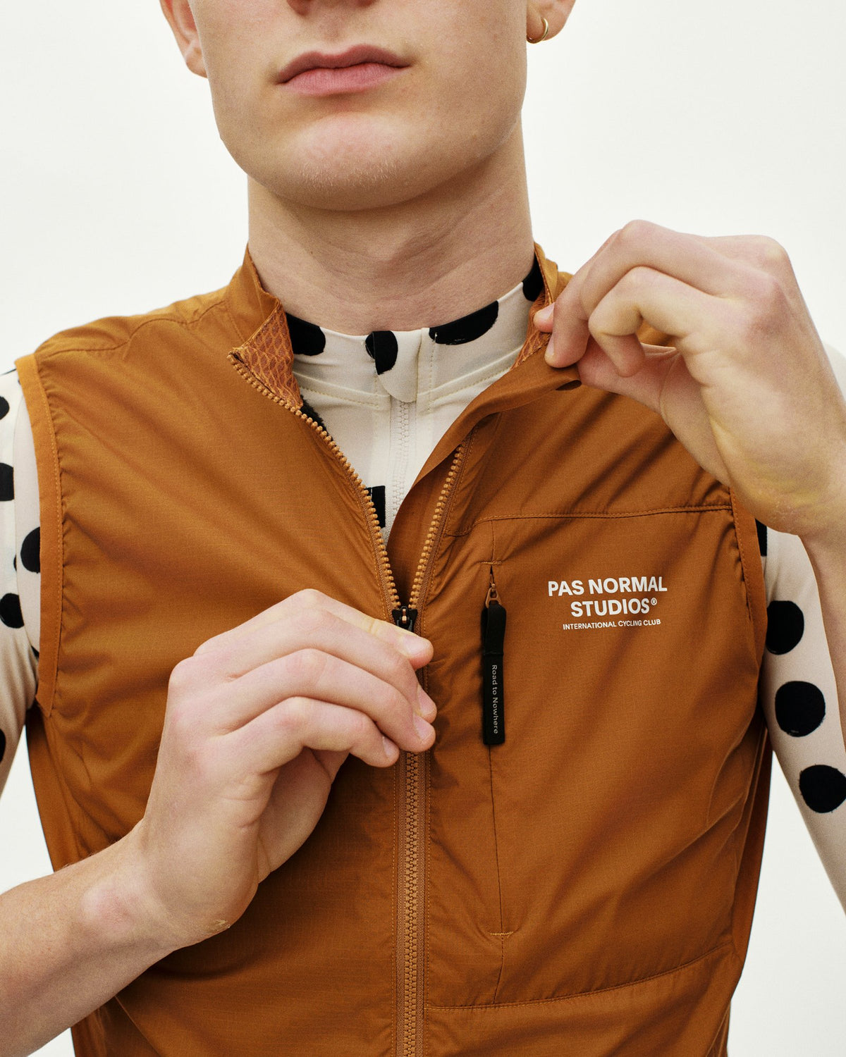 Chaleco PNS Essential Insulated en Pecan, detalle #Color_Pecan