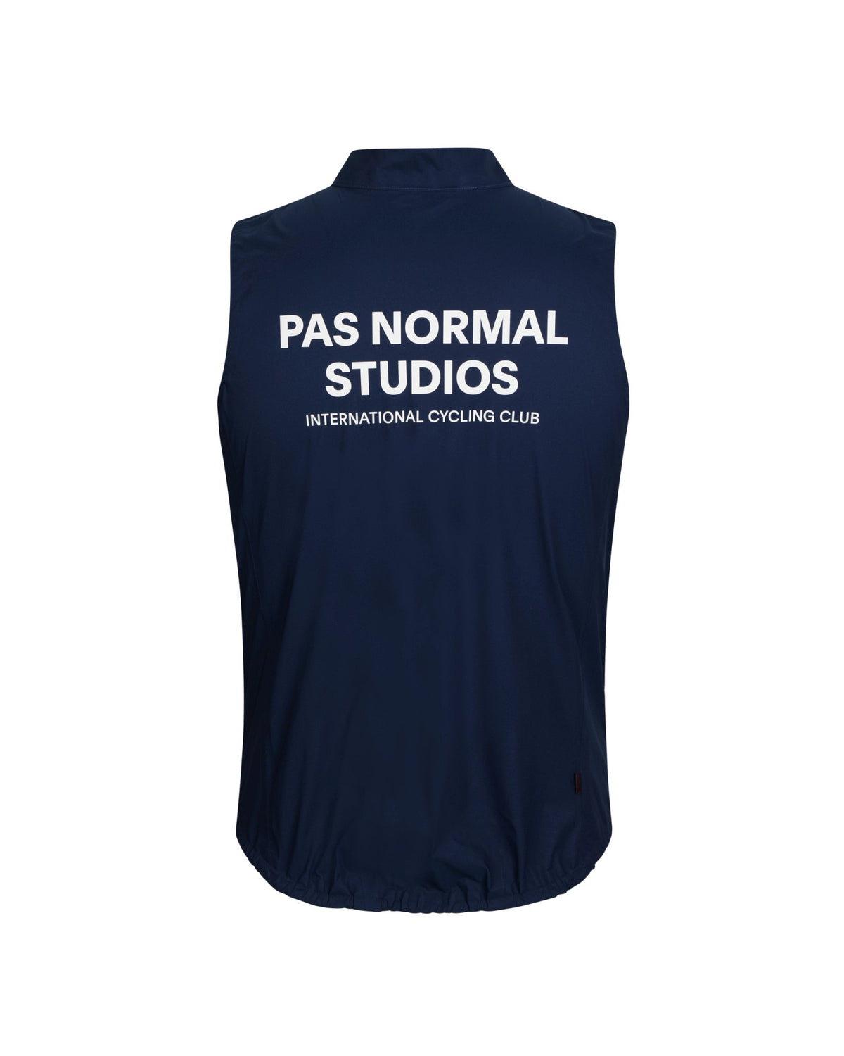 Chaleco impermeable Pas Normal Studios Mechanism Rain en Navy, vista trasera #Color_Navy
