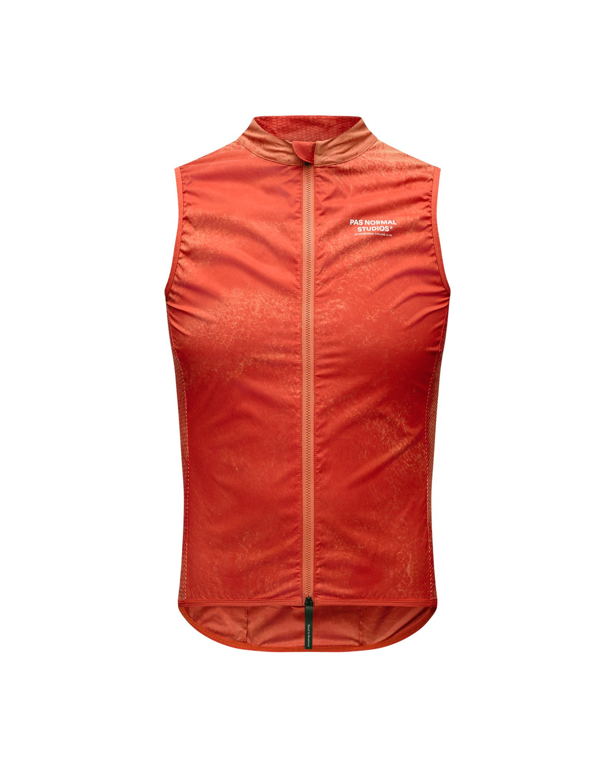 Chaleco Pas Normal Studios Mechanism Stow Away en AOP Hibiscus Orange, vista frontal #Color_AOP Hibiscus Orange