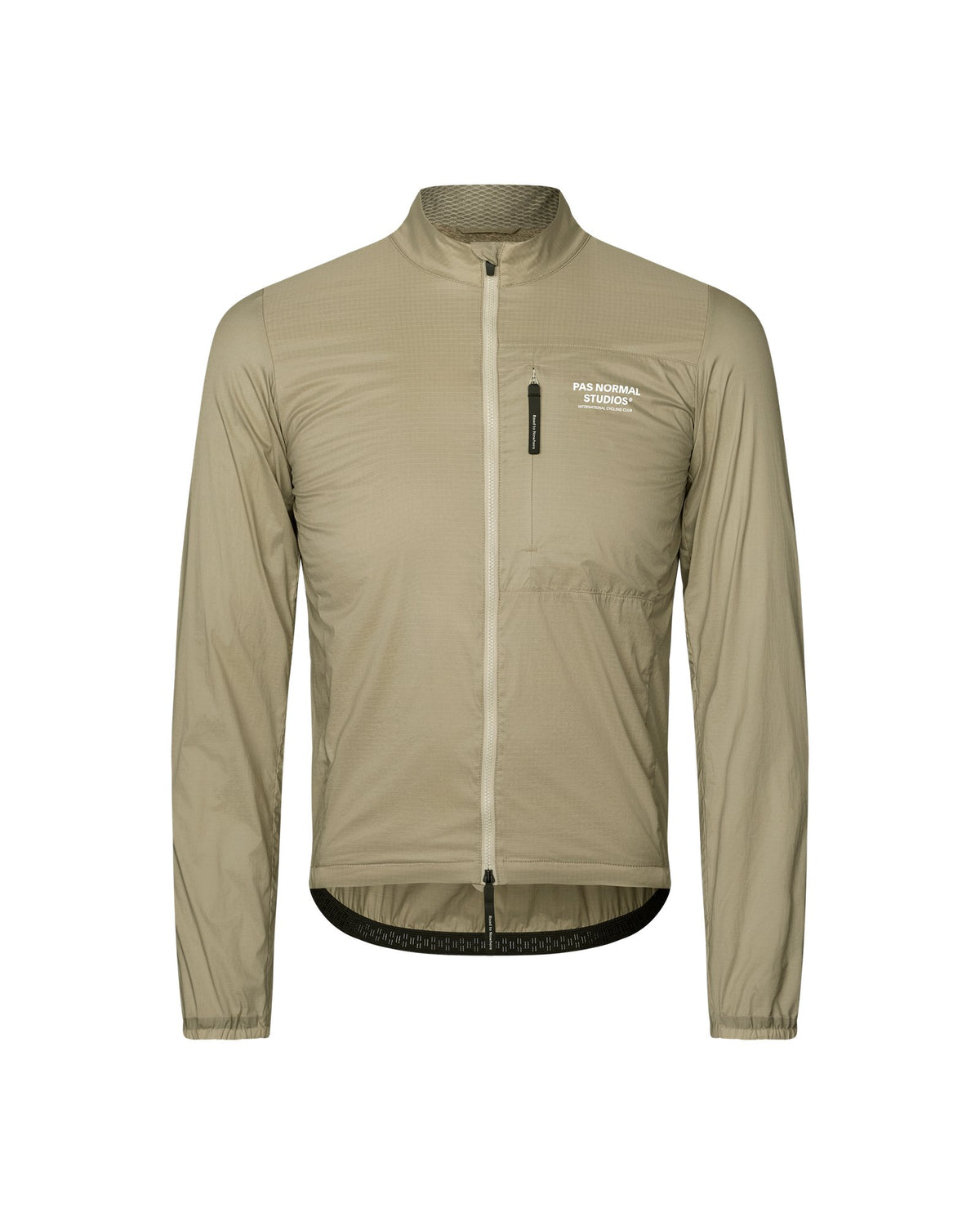 Chaqueta PNS Essential Insulated en Grey Sage, vista frontal #Color_Grey Sage