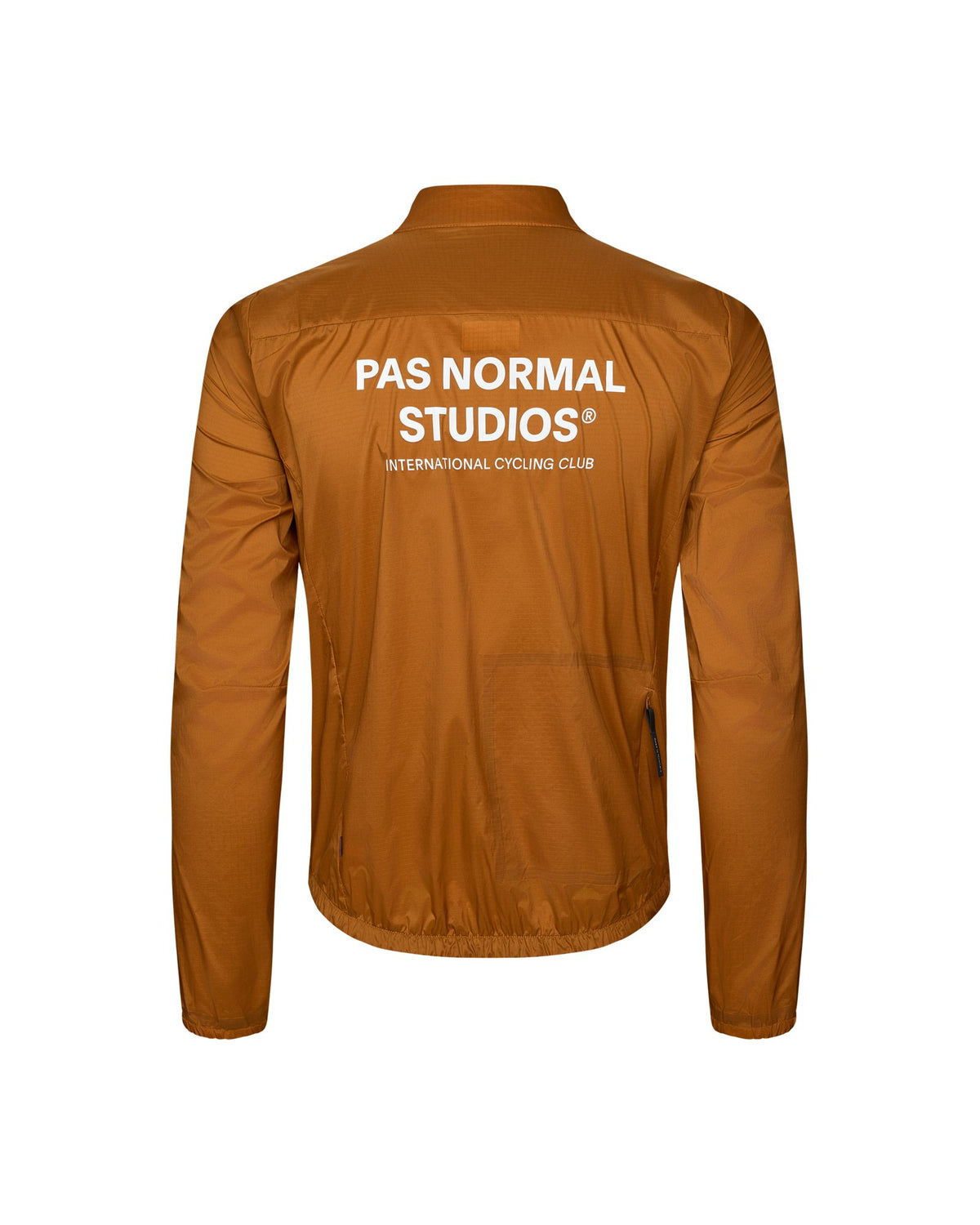 Chaqueta PNS Essential Insulated en Pecan, vista trasera #Color_Pecan